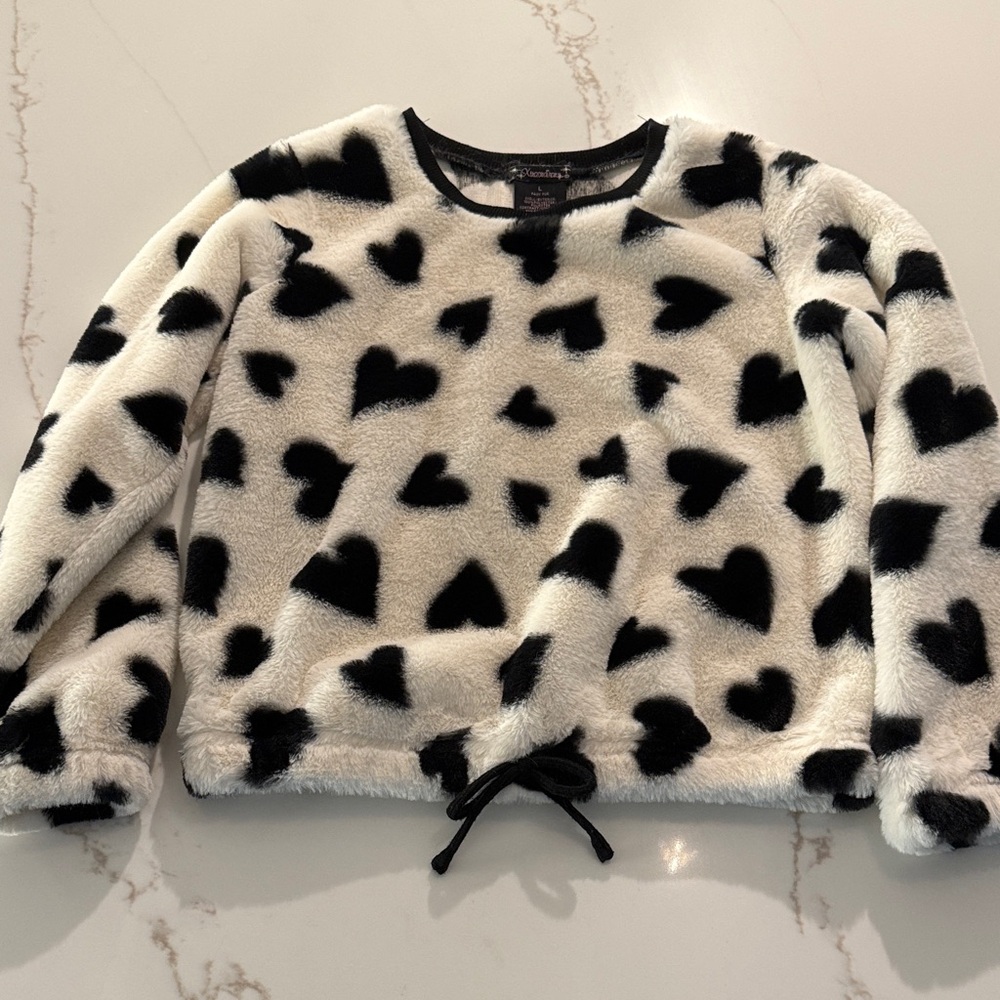 Xtraordinary Black and White Faux Fur Sweater